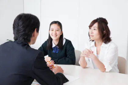 診察・治療はせず、相談に特化